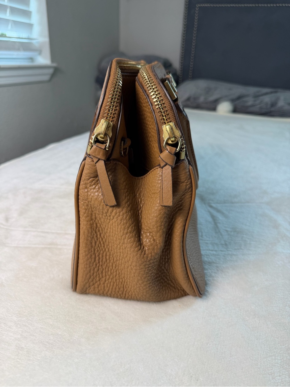 Tory Burch Amanda Zip Continental / Dome Satchel/ Tote Bag - Picture 5 of 9